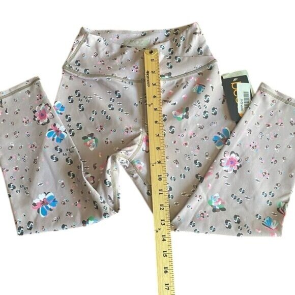 BECCO Cross Front Capris Women’s Mid Rise Stretch Athletic Pants Leggings Size S - Picture 7 of 11